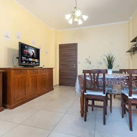 Little's Venaria ヴェナリア・レアーレ