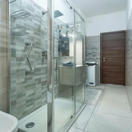 Little's Venaria * Венария-Реале